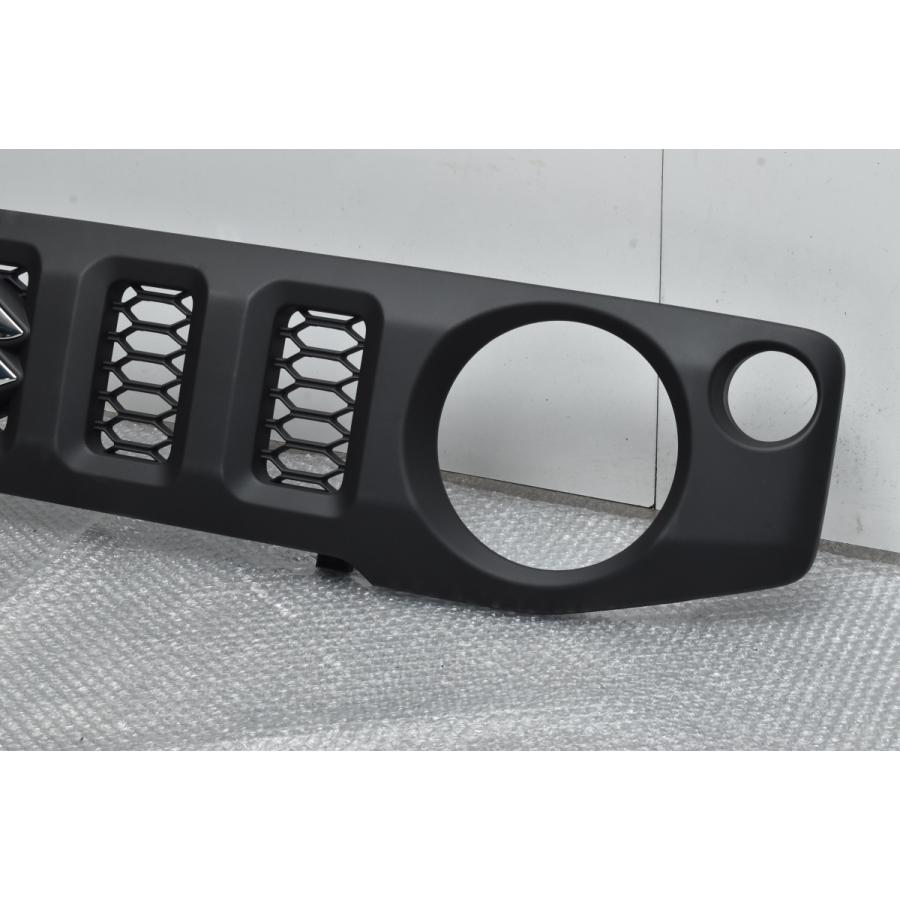 スズキ（SUZUKI） 【美品】スズキ JB64 ジムニー 純正 フロントグリル