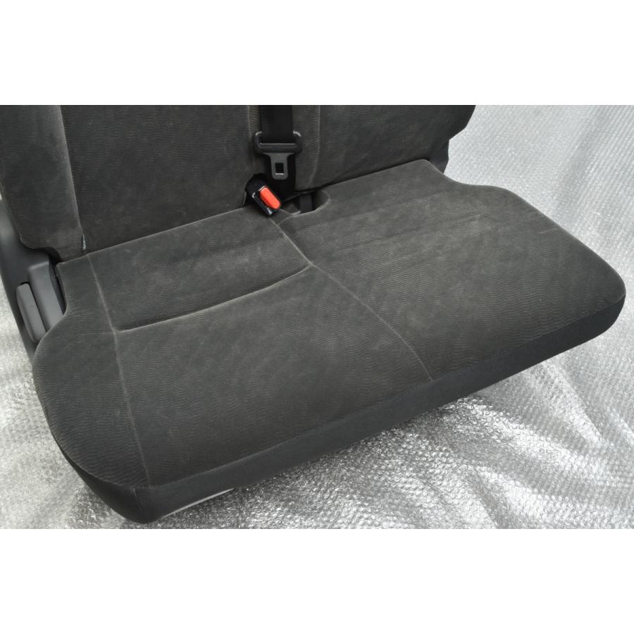 トヨタ（TOYOTA） 【破れなし 即納可能】トヨタ 70 ノア 後期 純正 