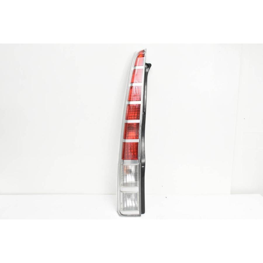 ダイハツ（DAIHATSU） L150S L160S ムーヴ 純正 テールライト 