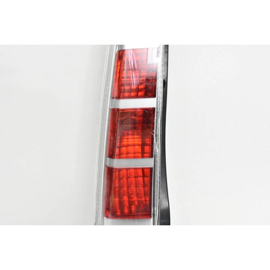 ダイハツ（DAIHATSU） L150S L160S ムーヴ 純正 テールライト 