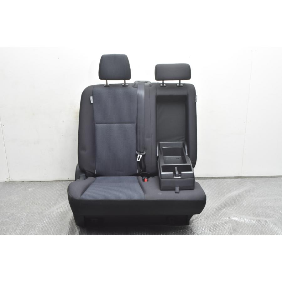 トヨタ（TOYOTA） 【ヘッドレスト付属 セカンドシート】トヨタ 80 ノア