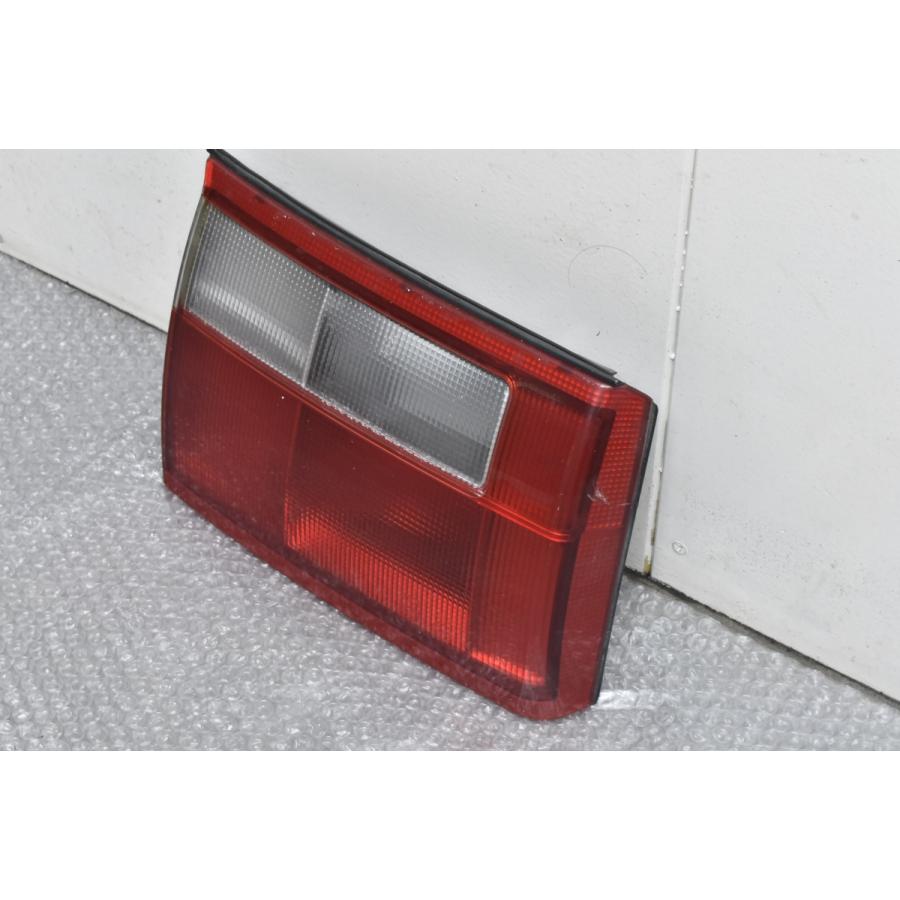 トヨタ（TOYOTA） 【割れなし】トヨタ カルディナ 純正 トランク側