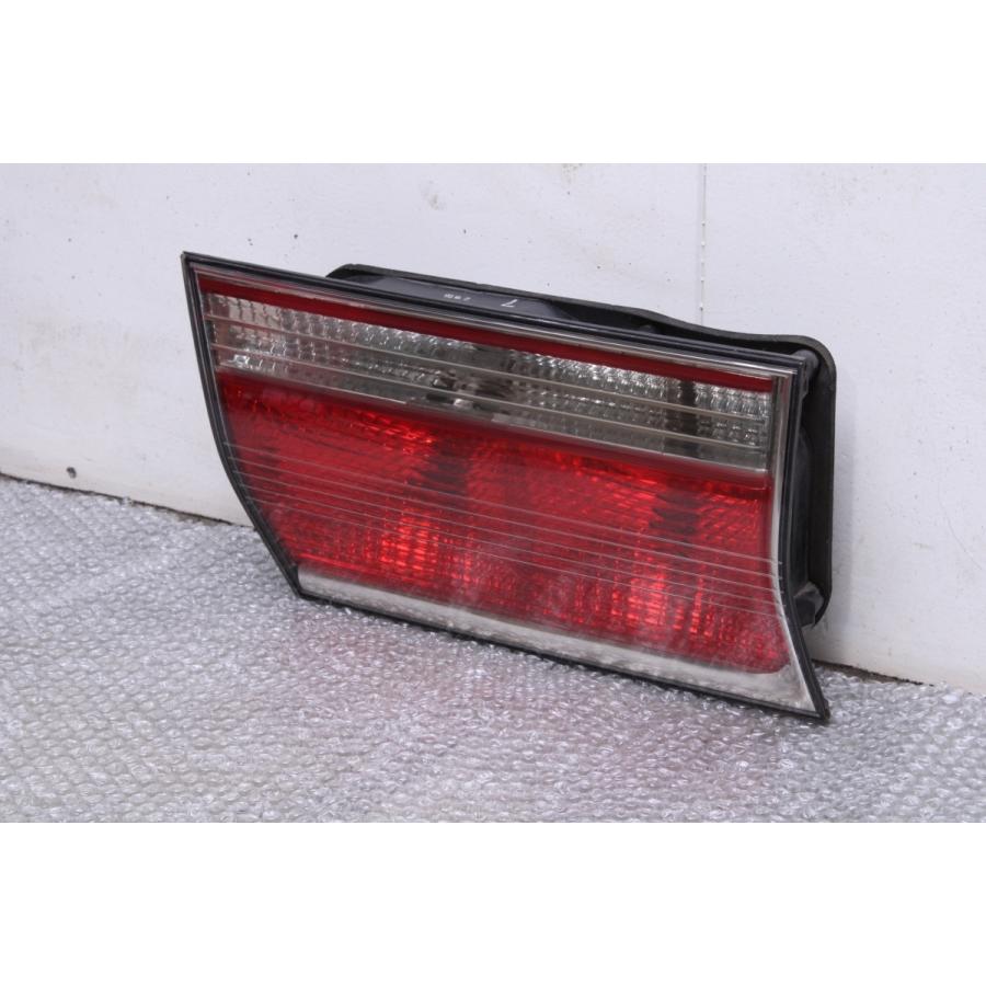 トヨタクラウンロイヤル前期純正テールランプ.点灯確認済み