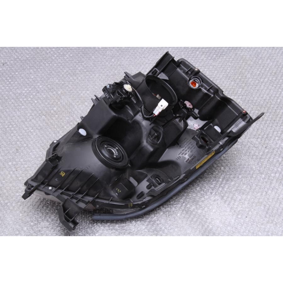 トヨタ（TOYOTA） 【割れなし 交換用に】トヨタ 60 ヴォクシー 後期