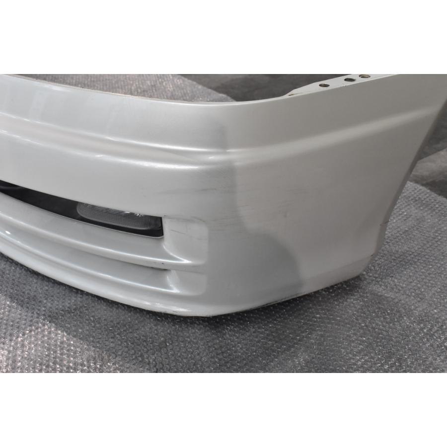 スカイライン V37 R400 純正フロントバンパー（パールホワイト） Yahoo!オークション -「v37スカイライン バンパー」(フロント