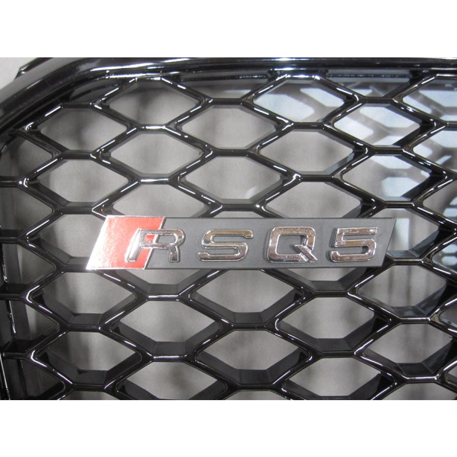 Audi Q5 TSFIクワトロフロントグリル ブラック