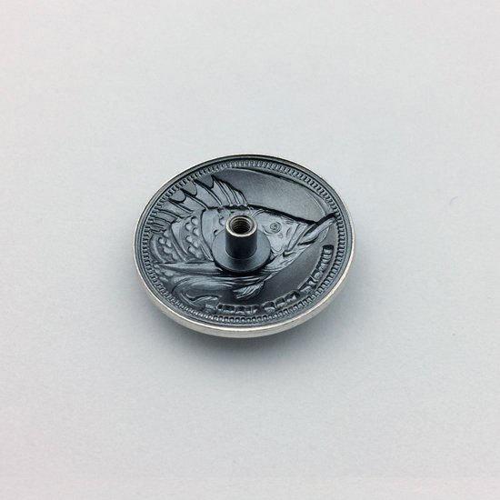 洋銀魚コンチョ（クロダイ） φ31.4mm 高さ7.8mm 留め具：組みネジ