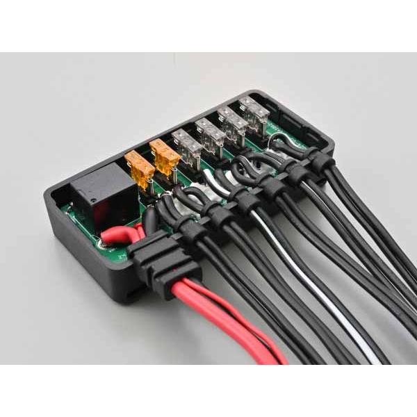 7月3日出荷】デイトナ アクセサリー電源ユニット D-UNIT 6ポート