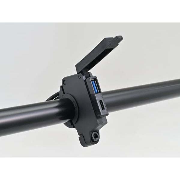 5月19日出荷】デイトナ バイク専用電源 スレンダーUSB Type-A+Type-C