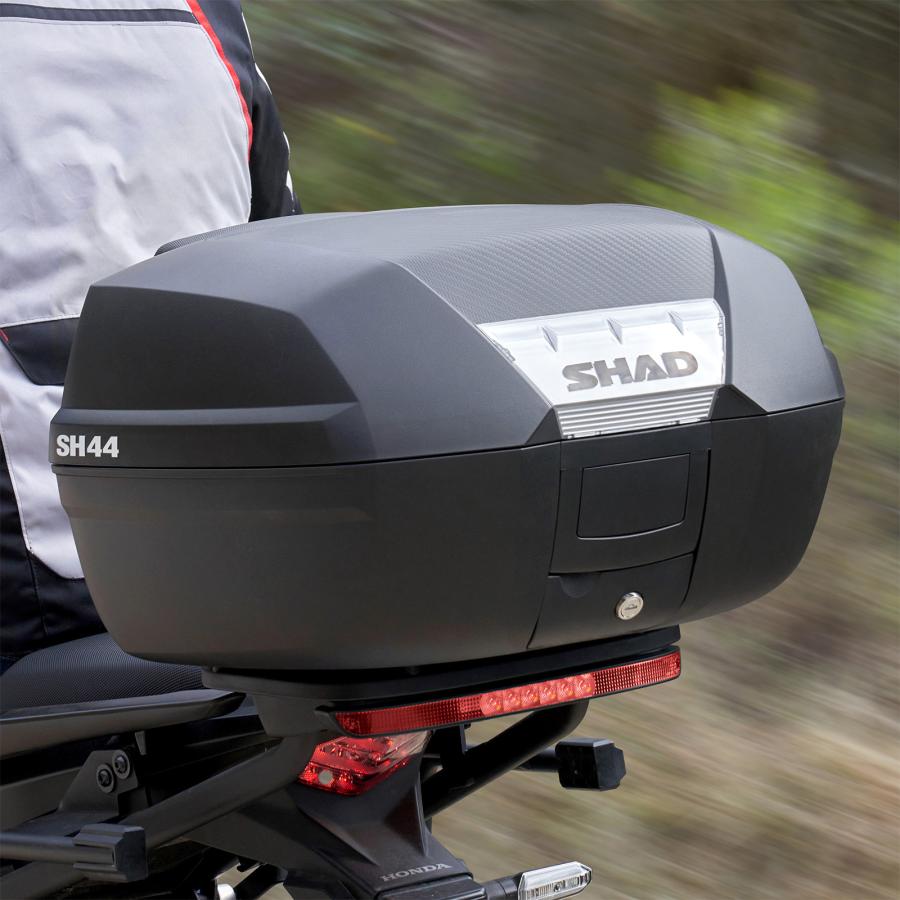 SHAD SH23 サイドケース+フィッティング他　HONDA ADV150用 SHAD(シャッド) 【セット品】SH44 トップケース+フィッティングキット