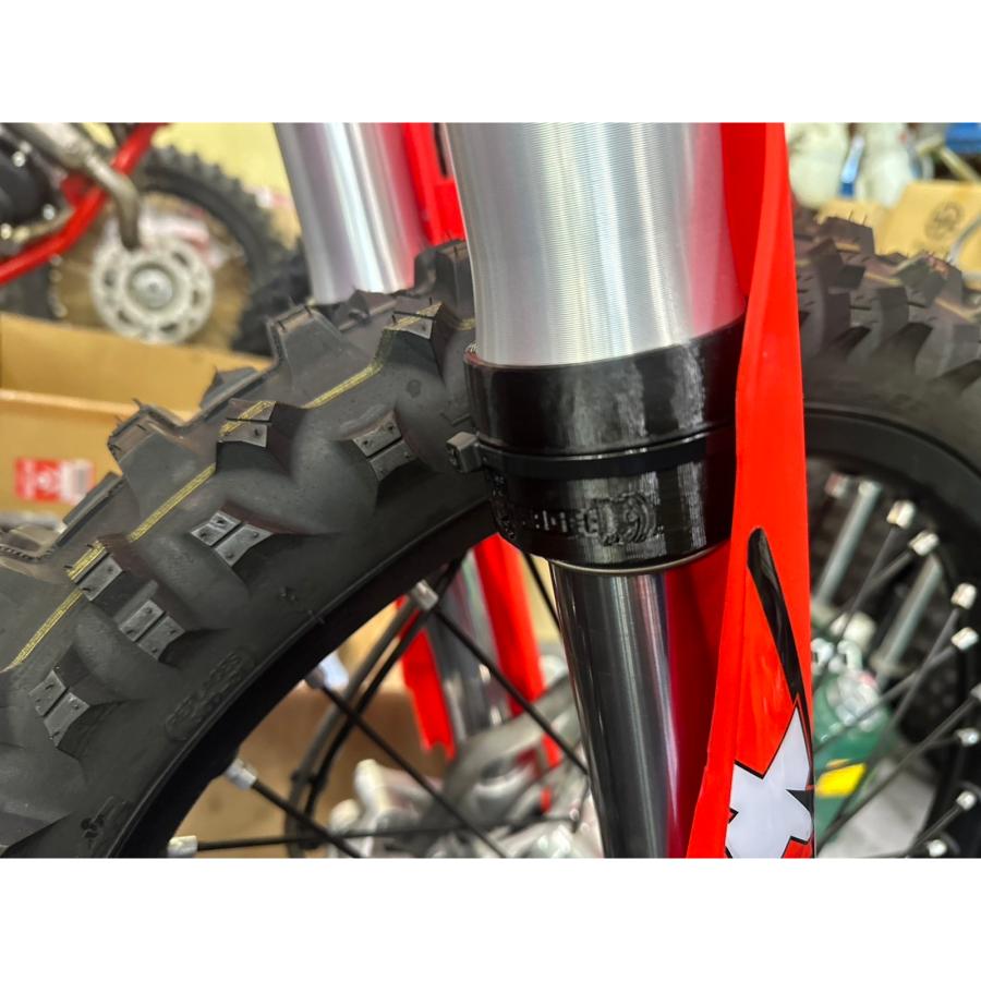 CHARGER フロントフォークガード・ボトムガード 4個セット X-Trainer
