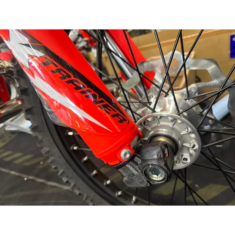 CHARGER フロントフォークガード・ボトムガード 4個セット X-Trainer