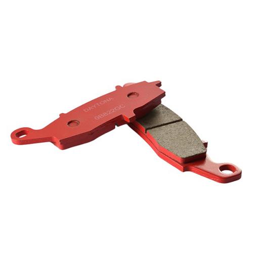 ててて！ DAYTONA 赤パッド ブレーキパッド 79844 バイク : パーツダイレクト2