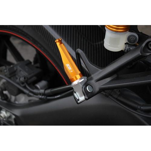 SPEEDRA アルミ削り出しタンデムステップ レーシングタイプ パッセンジャー用 ブラック/ゴールド AFPR204GD バイク_1