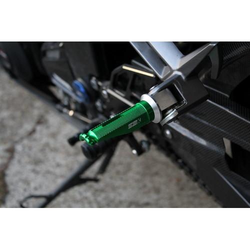SPEEDRA アルミ削り出しタンデムステップ レーシングタイプ パッセンジャー用 ブラック/ゴールド AFPR204GD バイク_4