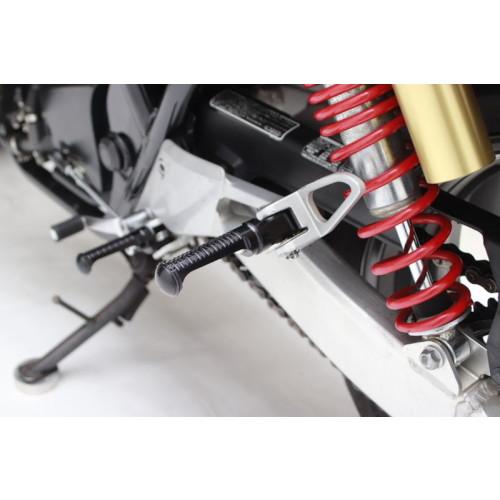 ACTIVE ステップバー (タンデム側) ブラック 72mm 17710001B バイクの画像