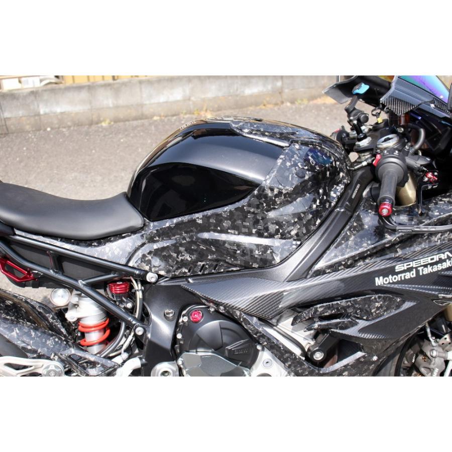  S1000RR 右左セットカーボンサイドカバー　エンブレムキャリア BMW S1000RR 右左セットカーボンサイドカバー エンブレムキャリア