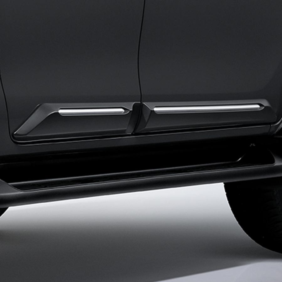 トヨタ HILUX ハイラックス 後期 海外 純正 サイド