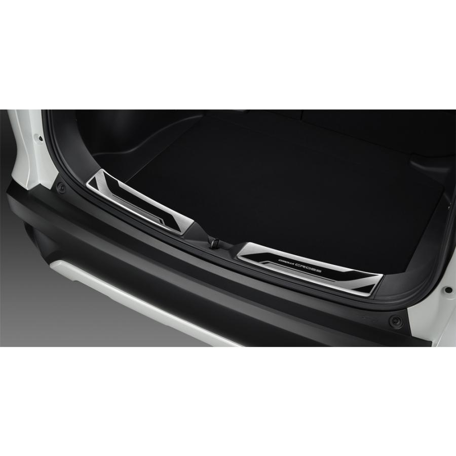トヨタ（TOYOTA） COROLLA CROSS トヨタ純正 バックドア カーゴエリア