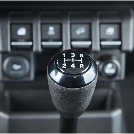 ジムニー Jimny SIERRA NOMADE 海外 スズキ ヨーロッパ 純正 5MT
