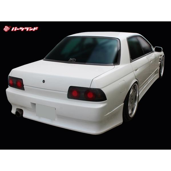 スカイライン R32 リアバンパー 前期 後期 H1/5〜H5/8 FRP 未 スカイライン R32 リアバンパー 前期 後期 H1/5〜H5/8 FRP 未
