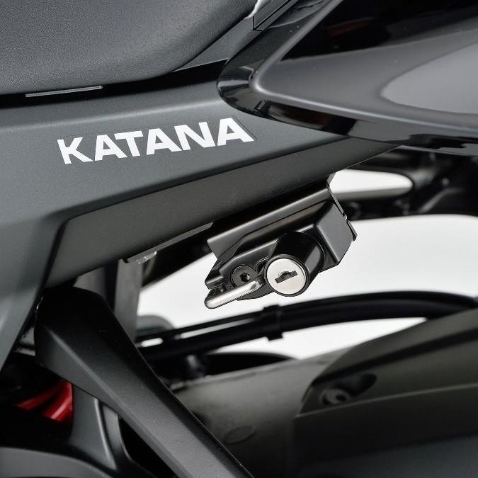 専用 DAYTONA（デイトナ） 99906 ヘルメットホルダー KATANA用 : パーツ