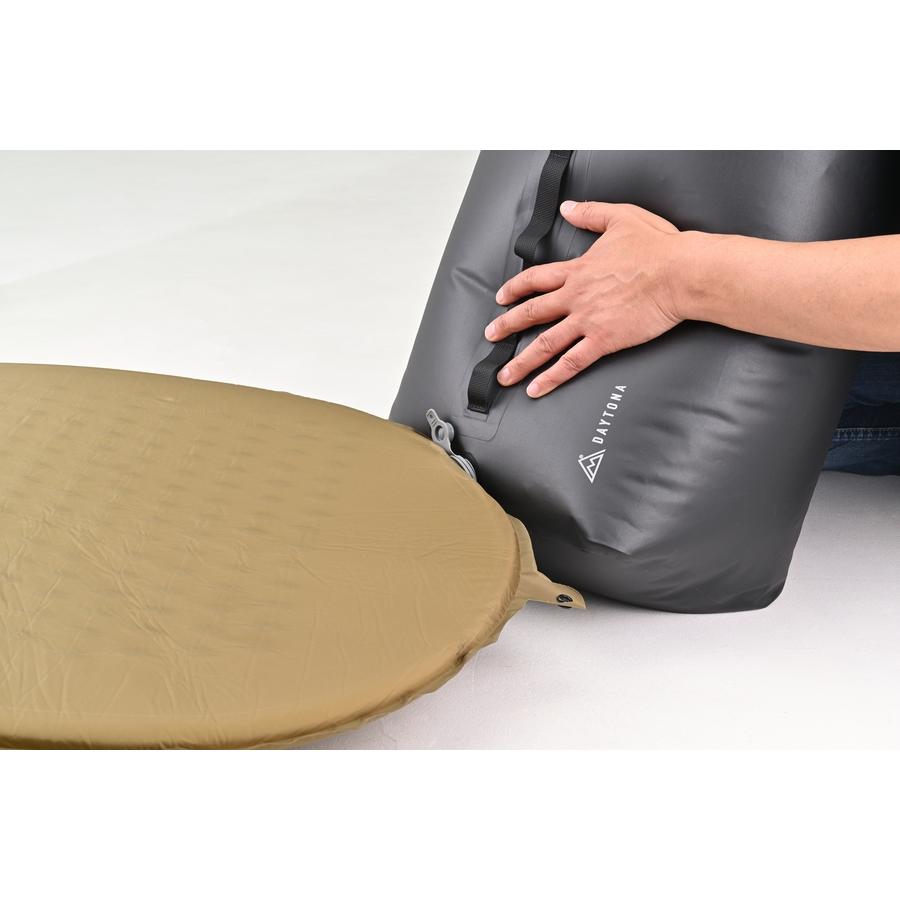 み　 DAYTONA ドライバッグPRO 35L 49153 テントなどの濡れモノ撤収に