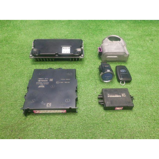 ☆TOYOTA☆ カロ－ラ ZRE-212W エンジンコンピューター