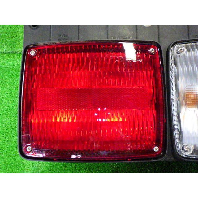 ☆日野☆右 テールランプ 220-15280 純正 中古 テールライト ☆日野☆右 テールランプ 220-15280 純正 中古 テールライト