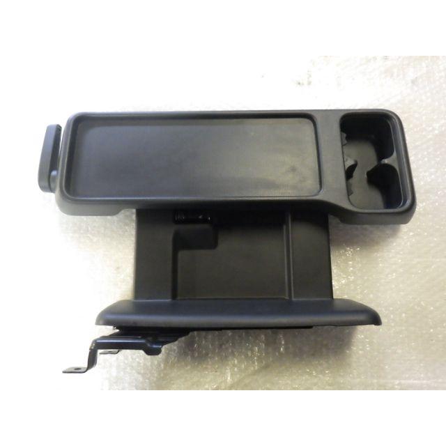 ☆ステップワゴン スパーダZ クールスピリット RK5☆サイド テーブル