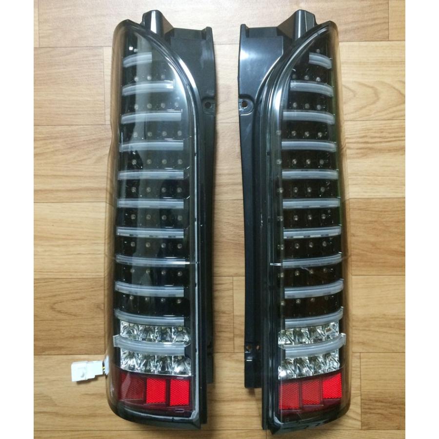 ハイエース 200系 テールランプ LED 黒色 チューブ テールライト 