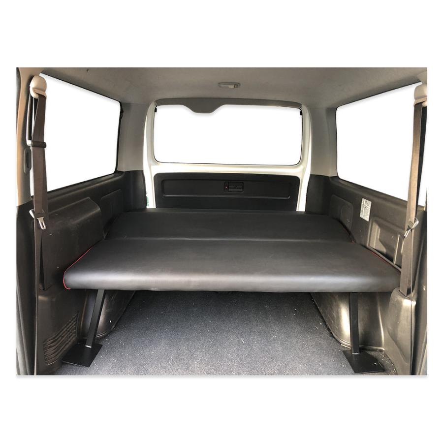 ハイエース新品ベットキットリクライニングテールランプヘッドライト