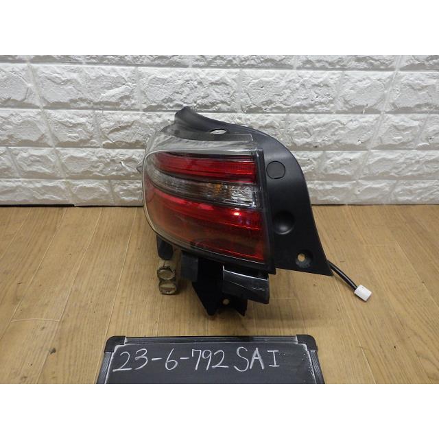 SAI AZK10 左テールランプ ライト レンズ 1F7 コイト 75-16 81561