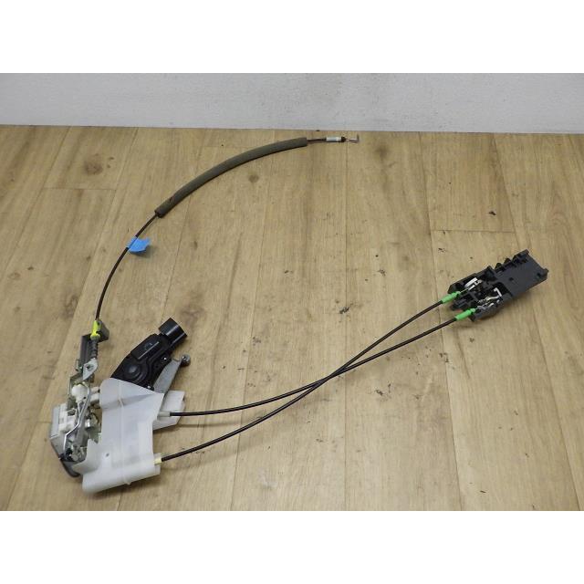 MRワゴン MF22S リヤ左ドアロック アクチュエーター Z7T 82302