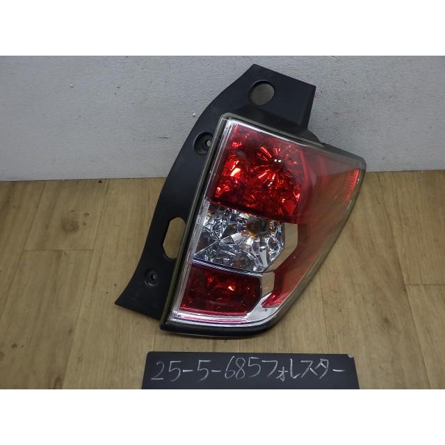 フォレスター SH5 右テールランプ ライト レンズ C3S コイト 220-20048