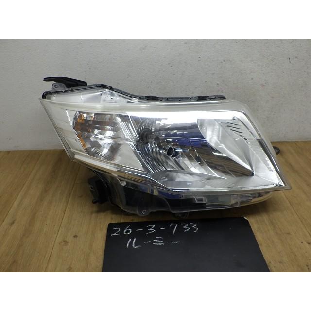 ルーミー M910A 右ヘッドランプ ライト レンズ B82 スタンレー W3920
