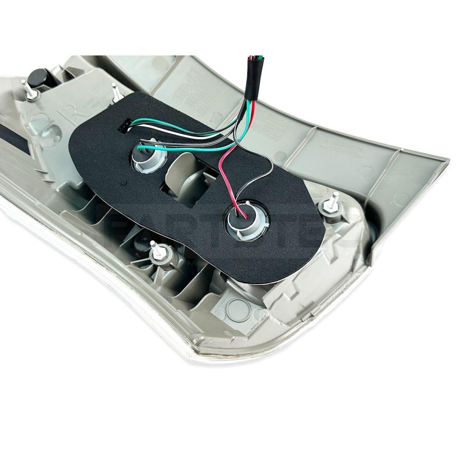 ER プリウスα ZVW40 ZVW41 US後期型仕様 テールランプ 左右セット