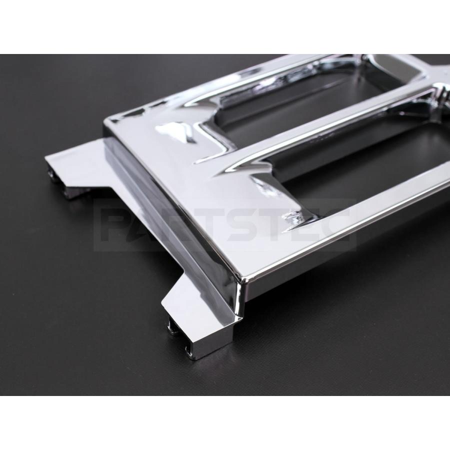 UDトラックス 日産 UD クオン フロントバンパー グリル ガーニッシュ