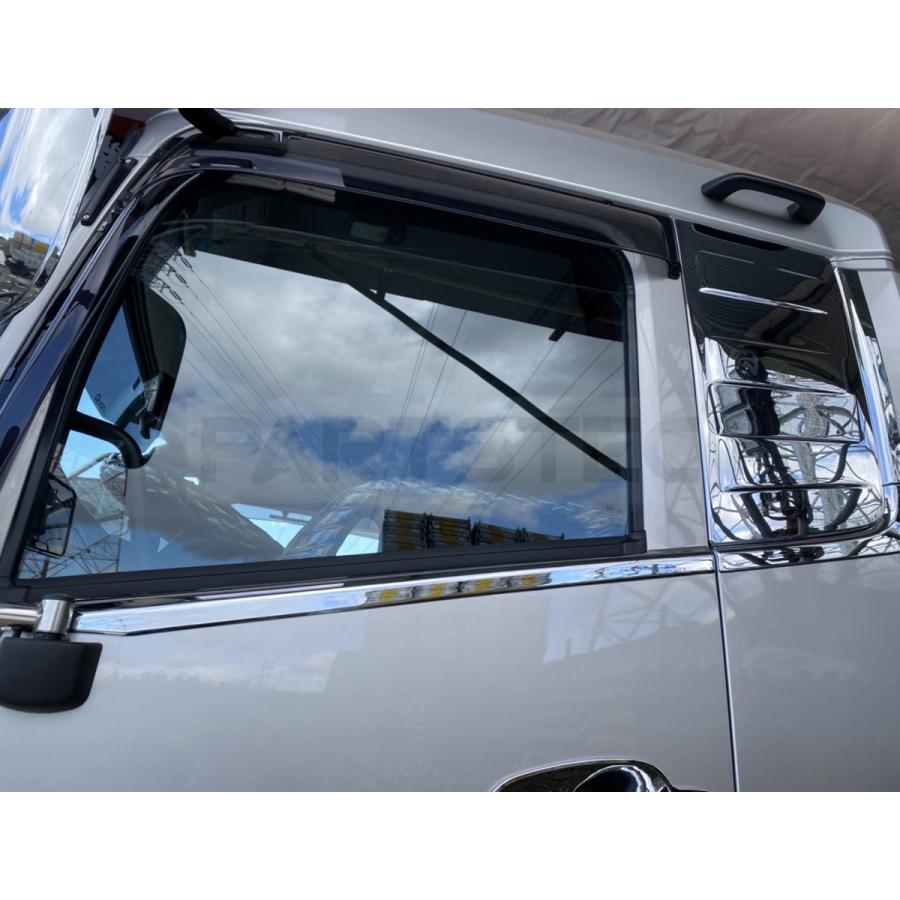 Ud 17 パーフェクトクオン 07 クオン フロント メッキ ウエストガーニッシュ 分割式セット 社外品 トラック 外装 ドレスアップ 93 634 93 634 Partstec Yahoo 店 通販 Yahoo ショッピング