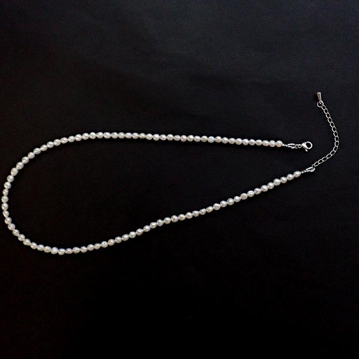 淡水パール ホワイト( ネックレス ライス約4×5mm) アジャスター付き