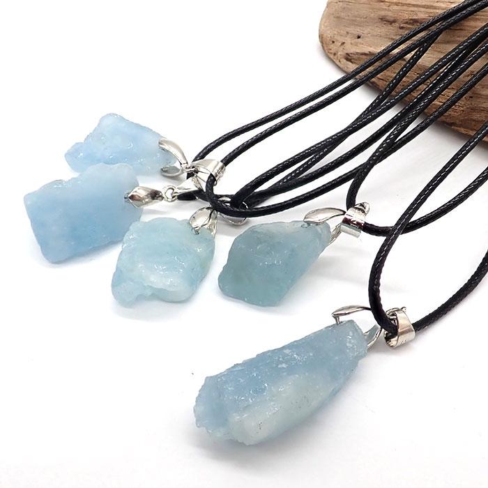 ネックレス アクアマリン 原石 革紐ネックレス 1本ブラジル産 天然石