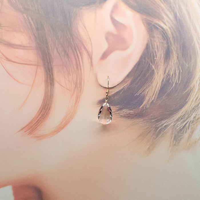水晶 ドロップ 変形カット ピアス / イヤリング (67) 1ペア 天然石 雫