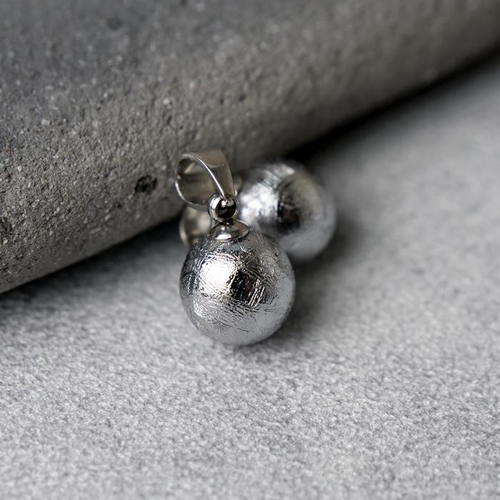ギベオン トップ 丸玉 8mm 隕石 天然石 パワーストーン ナミビア産
