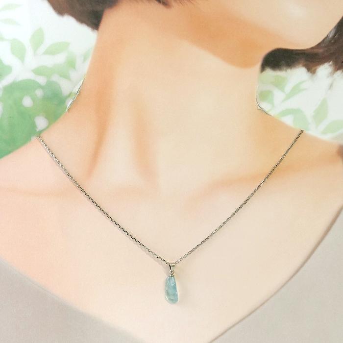 アクアマリン ペンダントトップ 天然石 オーバル バチカン 透明