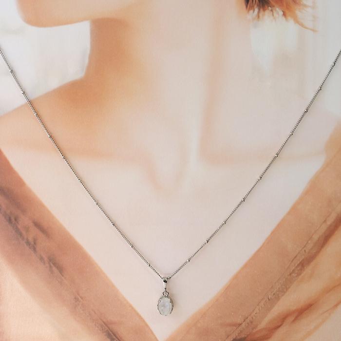 ムーンストーン ペンダントトップ 天然石 オーバル バチカン 神秘的