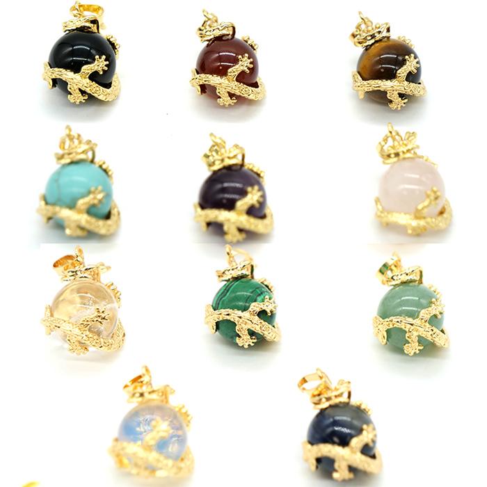 2024年干支 珠抱き(革紐1本付き）竜、龍 トップ ゴールド ネックレス