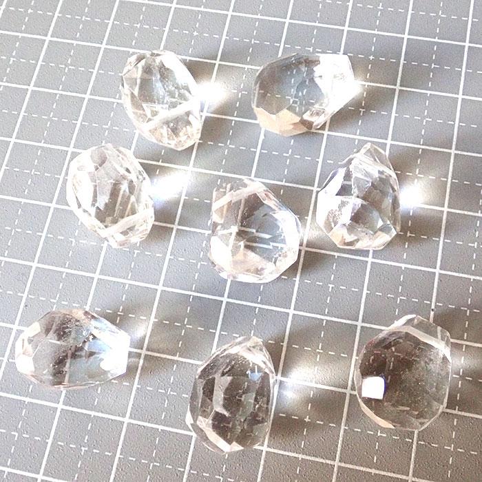 ポイント5倍☆ ビーズ 天然石 5粒 水晶 クレオ型 カット 横穴 約12-14