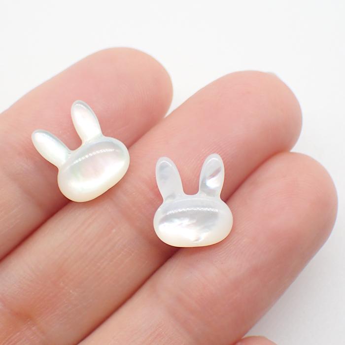 シェルパーツ (80) うさぎフェイス 縦穴 ビーズ 10x12mm ホワイト 1個