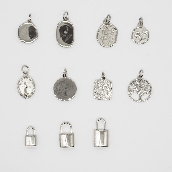 クリスマスハンドメイドチャーム ペンダント ネックレス キーホルダー 24個 クリスマスハンドメイドチャーム ペンダント ネックレス キーホルダー 24個