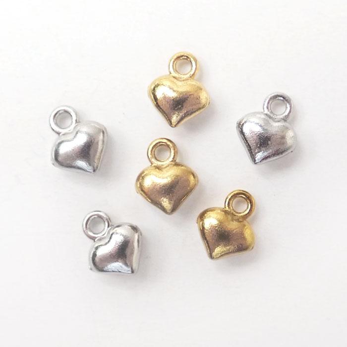 ステンレス製 ハートチャーム)ゴールド/シルバー 約6.6mm×4.5mm×厚み